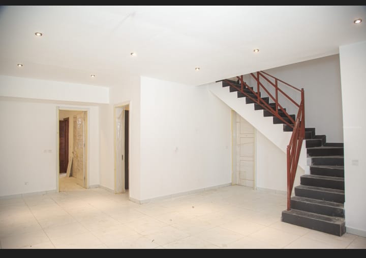 Luxury 2–4 Bedroom Maisonettes & Flats with BQ for Sale in Igbo Efon, Lekki
